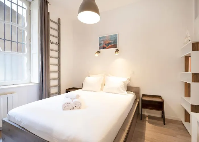 Le De Montesquieu - Appt Centre De Apartamento Nancy